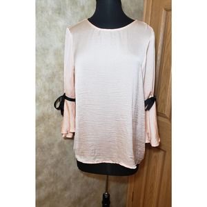 Lilly Black size medium peach 3/4 sleeve blouse